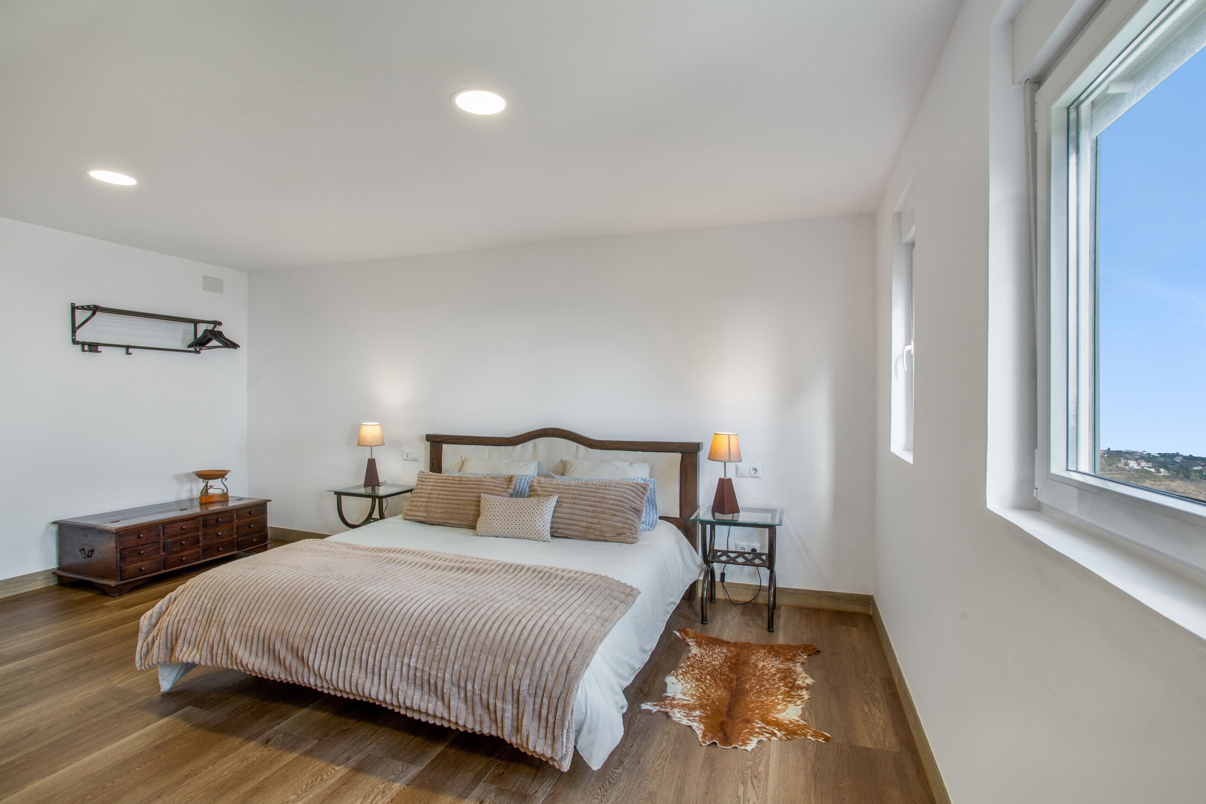 Bügeleisen/Bügelbrett, WLAN, Bettwäsche