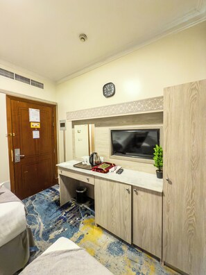 Standard Twin Room | Free WiFi