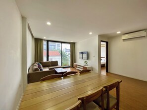 Deluxe Apartment, 2 Bedrooms, City View - Maison Nha (Ha Noi)