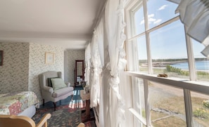 Comfort Room, Ocean View