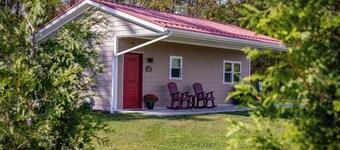 The Cabin at Floret Hill