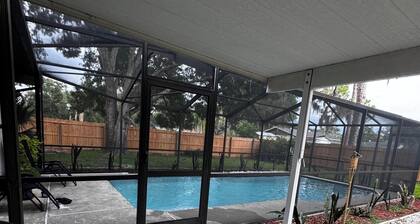 Sunny Ruskin Escape – 3BR Home with Pool & Near the Bay