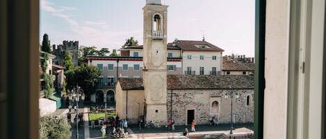 Superior Double Room, Lake View | In-room safe, laptop workspace, blackout drapes, free WiFi