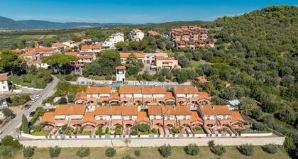 Ferienhaus 'La Casa Dei Limoni' mit Meerblick, Privater Terrasse und Balkon
