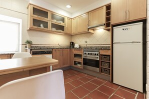 Micro-ondes, cafetière/bouilloire