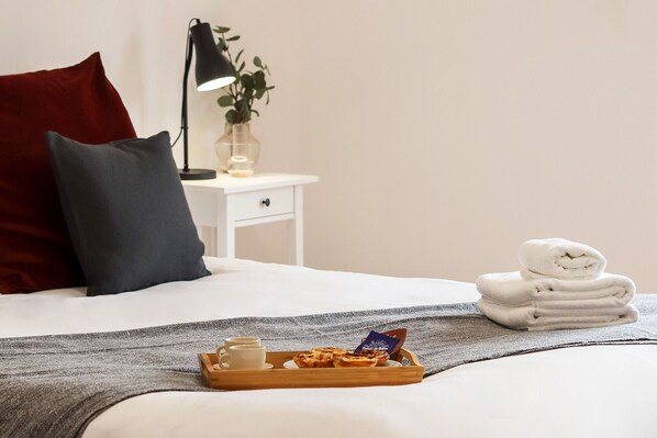 2 bedrooms, bed sheets
