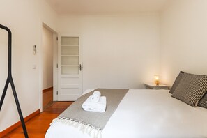2 bedrooms, bed sheets - Belem Boutique IX by Homing (Lisbon)
