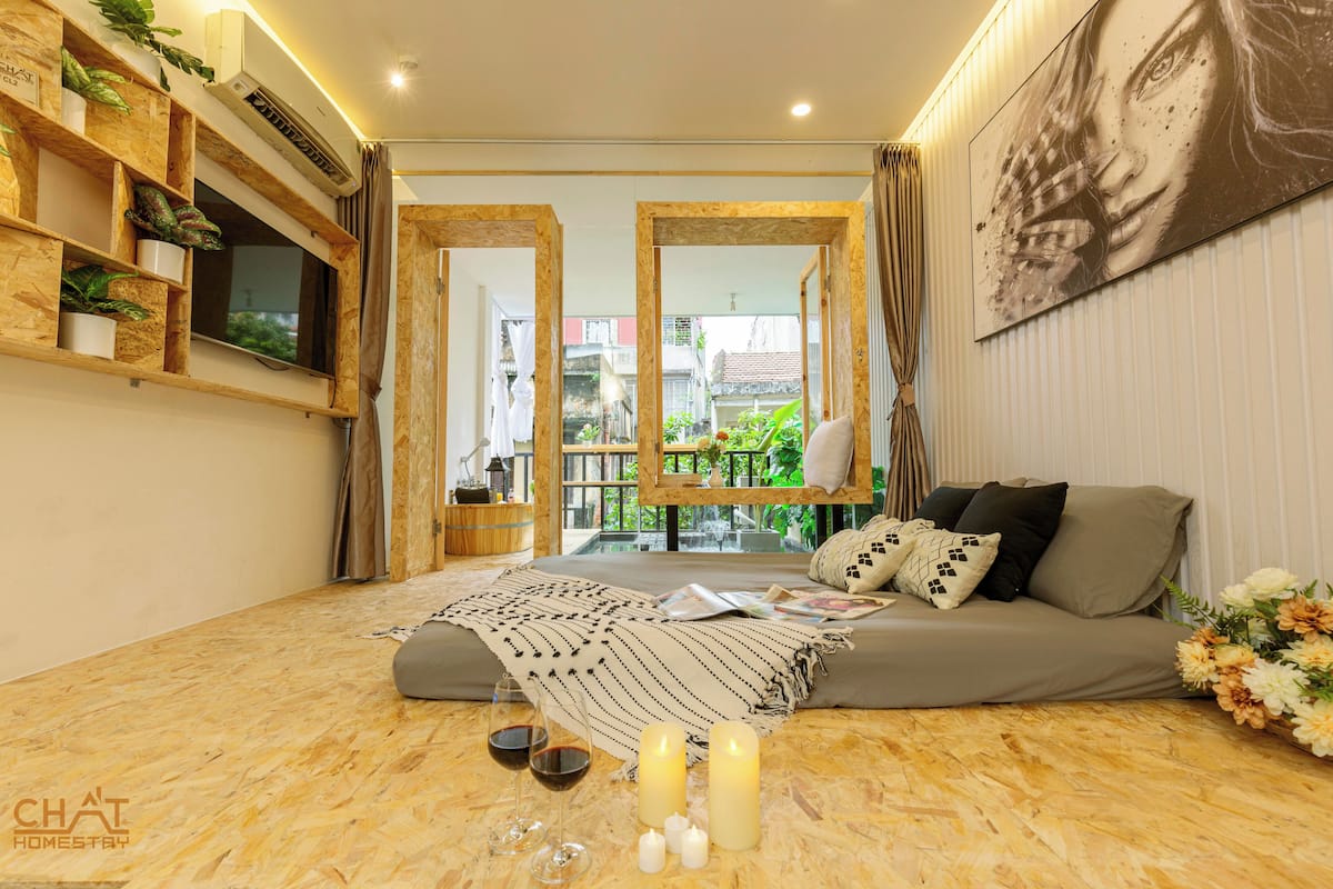 Superior Double Room, City View | Desk, laptop workspace, blackout drapes, free WiFi