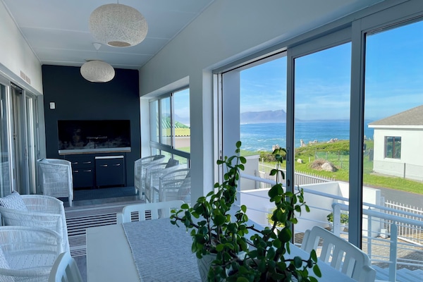 Luxury House, 3 Bedrooms, Ocean View | Terrace/patio