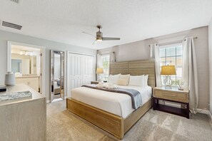 4 bedrooms, iron/ironing board, Internet, bed sheets