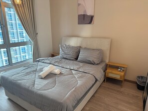 2 bedrooms, iron/ironing board, Internet, bed sheets