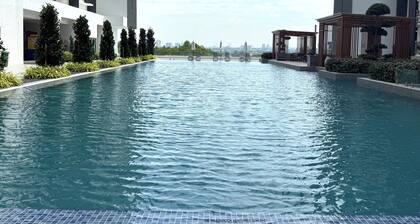 Kajang Mirai Cozy 2BR Stay | Easy Access to KL & Bangi | Netflix + WIFI