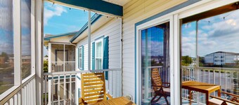 The Villages of Five Points apartment w/community pools, tennis courts, shops