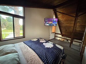 3 habitaciones, escritorio, tabla de planchar con plancha y wifi gratis 