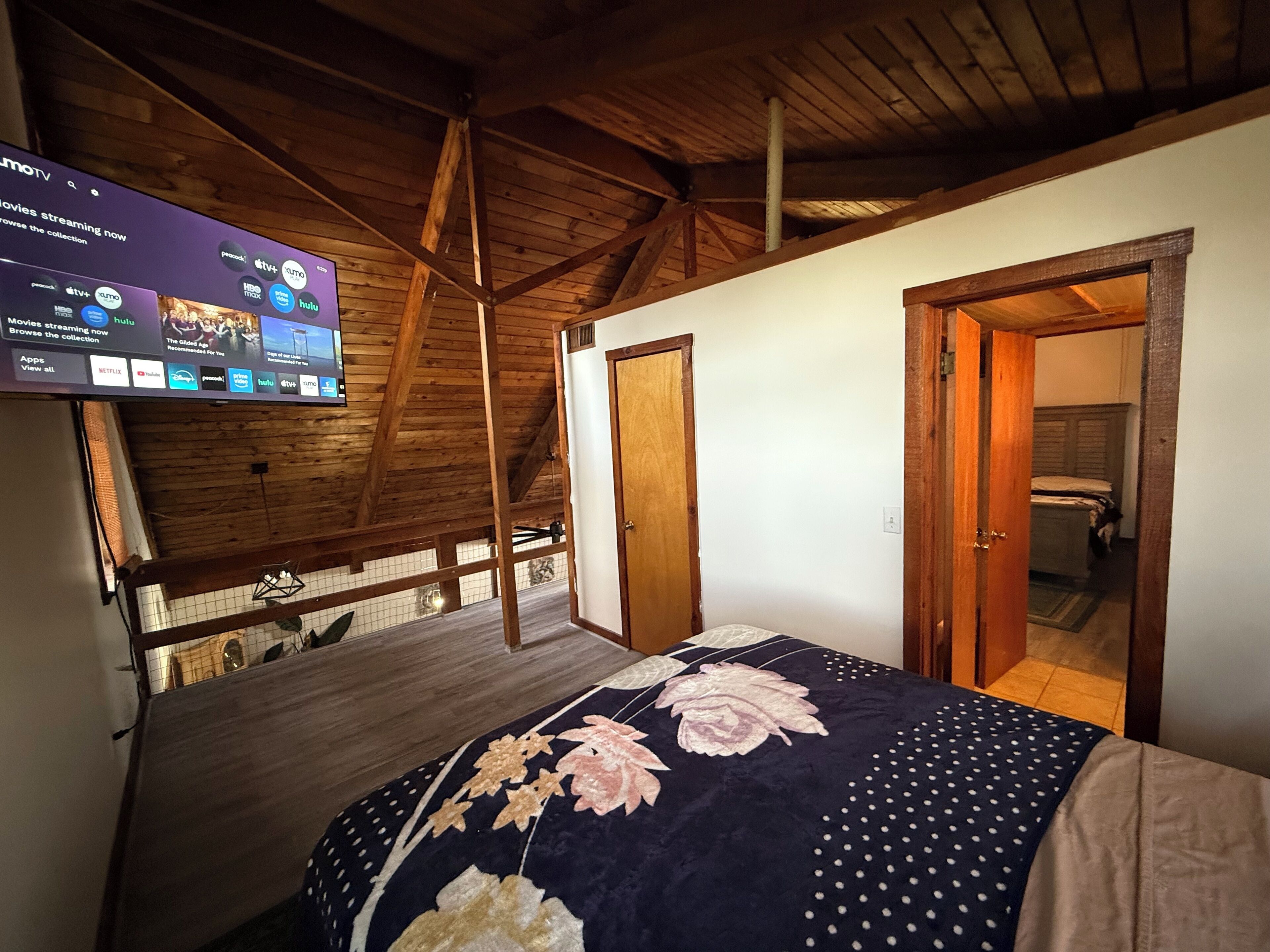 3 habitaciones, escritorio, tabla de planchar con plancha y wifi gratis 