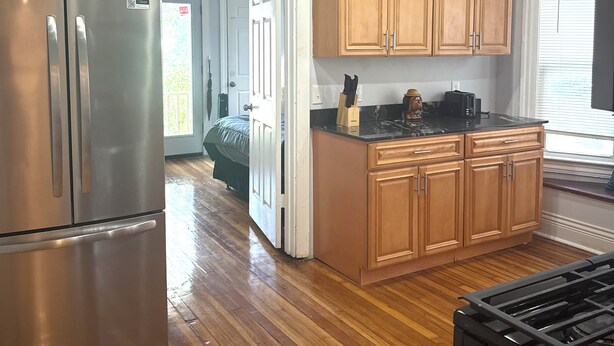 Interior - 2BR Apt near Downtown and in the Park Avenue area with W/D Parking and Porches (Rochester)