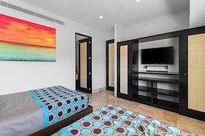 2 bedrooms, iron/ironing board, Internet, bed sheets