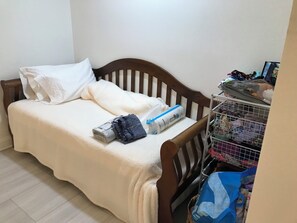 3 bedrooms, WiFi, bed sheets