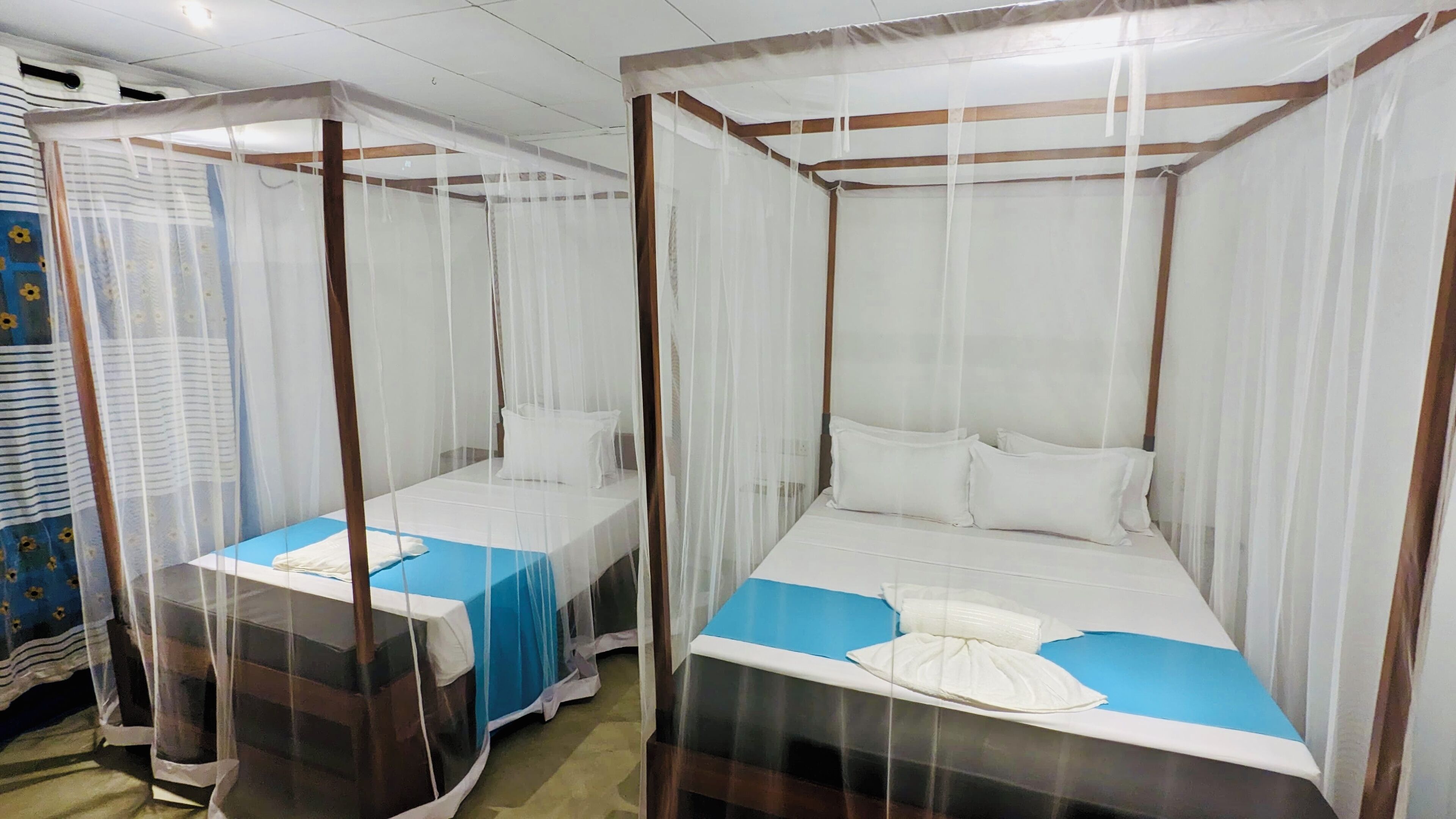 Triple Room, Balcony | Iron/ironing board, free WiFi