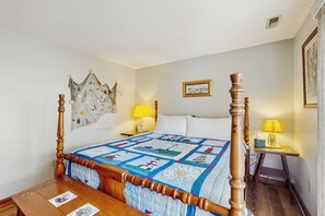 3 chambres, fer et planche à repasser, accès Internet, draps fournis