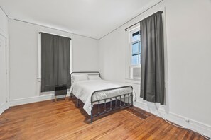 4 bedrooms, WiFi, bed sheets