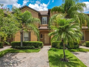 Exterior - NEW! Anna’s Stunning Townhome in Regal Palms Resort Near Disney (Davenport)