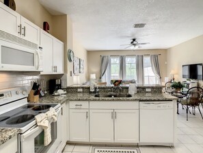 Fridge, microwave, oven, dishwasher - NEW! Windsor Palms Resort: 3BR Townhome, Private Pool & Beautiful Views (Kissimmee)