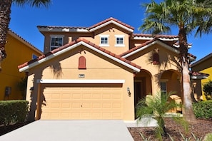 Exterior - NEW! Luxurious 7BR Villa w/ Pool & Game Room - Solterra Resort Near Disney! (Davenport)