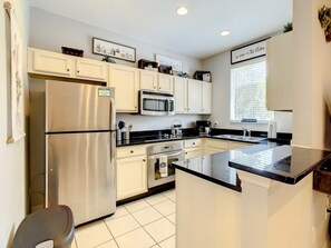 Fridge, microwave, oven, dishwasher - NEW! Relaxing Townhome Near Disney w/ Pool, Spa, & Resort Amenities (Kissimmee)