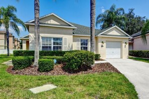 Exterior - NEW! Reserve Retreat - Gated 4BR with Pool Near Disney (Davenport)
