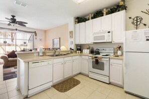 Fridge, microwave, oven, dishwasher - NEW! Relaxing 3BR Townhome w/ Private Pool Close to Disney (Kissimmee)