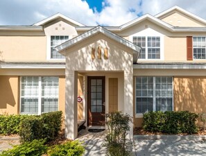 Exterior detail - NEW! Relaxing 3BR Townhome w/ Private Pool Close to Disney (Kissimmee)