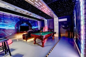 Games room - NEW! Mickey's Island Escape - 6 Bedroom w/ Pool Slide (Kissimmee)