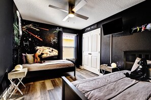 6 bedrooms, iron/ironing board, WiFi - NEW! Luxurious Solterra Home w/ Pool, Spa & Themed Rooms Near Attractions (Davenport)