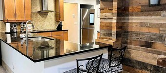 Luxury Family Retreat - Longwood