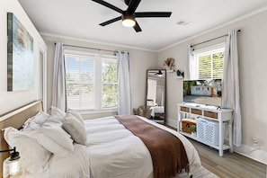 2 habitaciones, tabla de planchar con plancha, wifi y ropa de cama