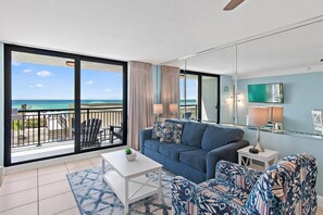Condo, 1 King Bed with Sofa bed (SunDestin 206) | Living area