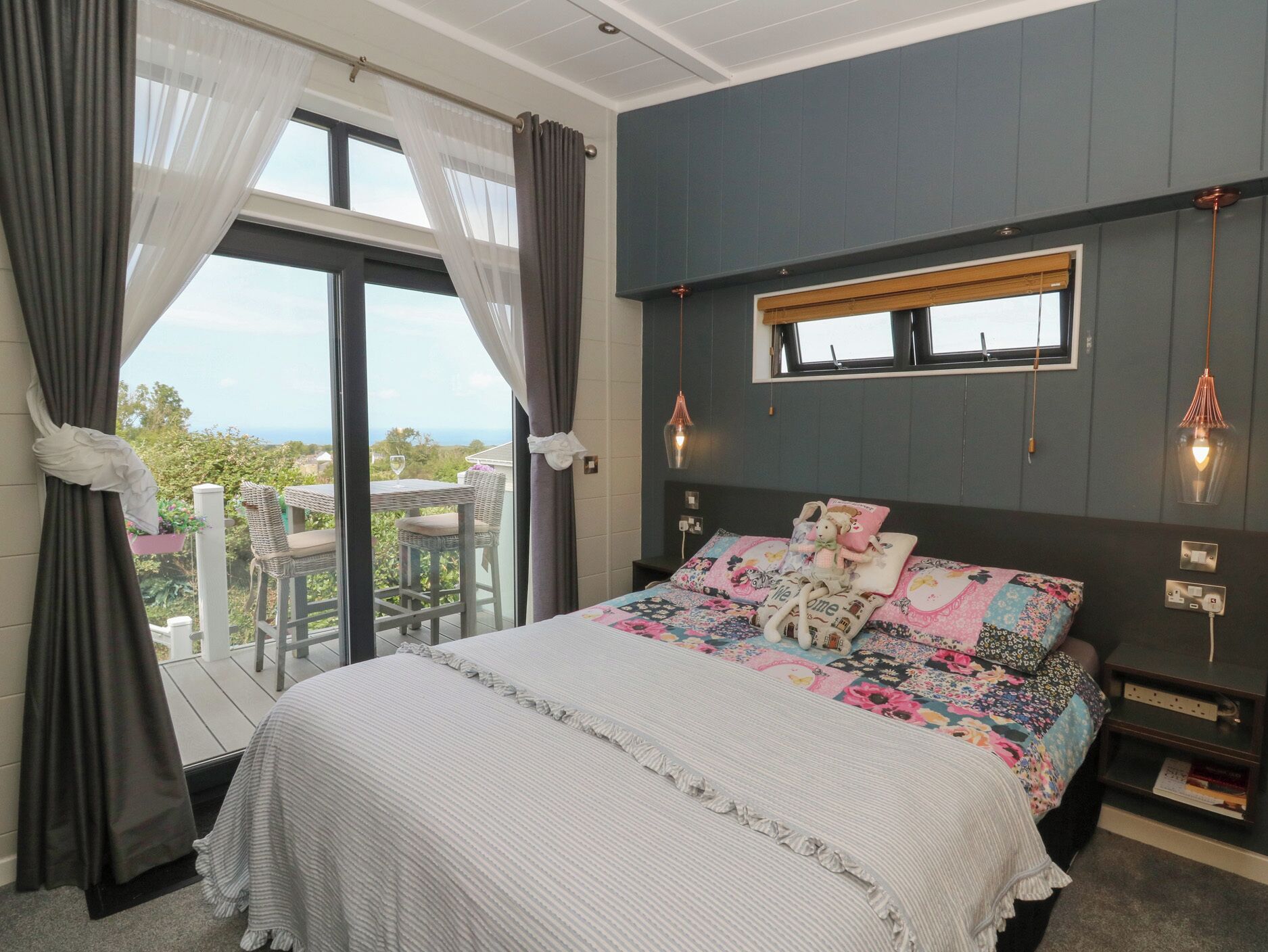 3 slaapkamers, individueel gedecoreerd, individueel gemeubileerd