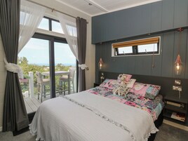 3 dormitorios, decoración individual, mobiliario individual