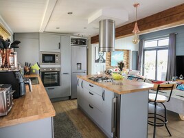 Lavavajillas y utensilios de cocina