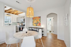 Dining - The Rutledge Roost of Charleston (Charleston)
