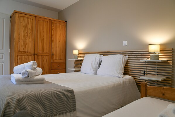 1 bedroom, iron/ironing board, WiFi, bed sheets