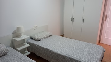 2 bedrooms, WiFi, bed sheets