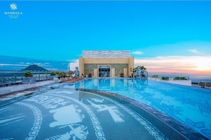 Piscina all'aperto