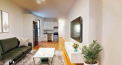 Marvelous 1BR with AC in vibrant New York City, steps to Empire State Building