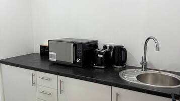 Room, 1 Bedroom | Interior