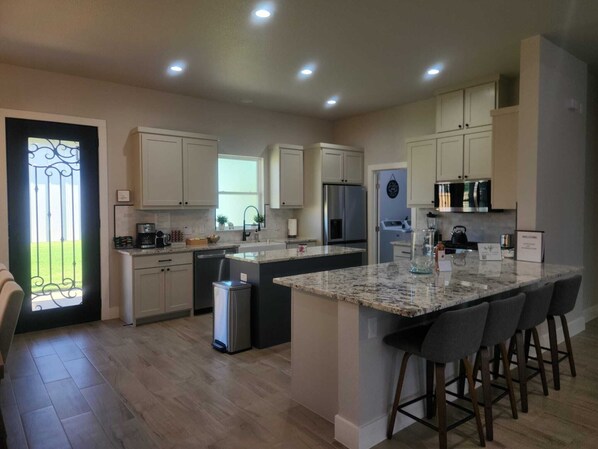 電子レンジ、オーブン、食器洗い機