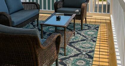 Brand New Spacious 5BR, 4BA house Built Aug 25, 85 in TV, GameRoom, New Special