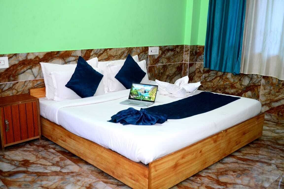 Habitación doble clásica, vista a la montaña | Escritorio y wifi gratis 