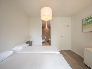 アパートメント | 3 室のベッドルーム、アイロン / アイロン台